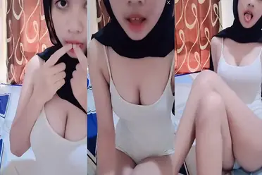 Bokep Jilbab Seksi IG Live Pamer Body